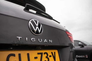 Volkswagen Tiguan - All-in rijklrprs | Leer | Elekt. panodak | Nav | IQ LED - afbeelding nr 36