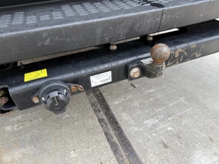 Iveco Daily Iveco Daily 35C18 3.0 L2H2 Airco Cruise Control 3,5 Tons Trekhaak 5-26 APK Lucht geveerde stoel - afbeelding nr 13