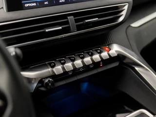 Peugeot 5008 Peugeot 5008 1.2 PureTech Sport 7 Persoons (APPLE CARPLAY, GROOT NAVI, PARKEERSENSOREN, SPORTSTOELEN, CRUISE, LANE ASSIST, NIEUWE APK, NIEUWSTAAT) - afbeelding nr 9