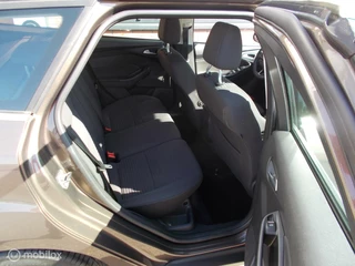 Ford Focus Ford Focus Wagon 1.0 Titanium Climate | Tr.hk | Navi - afbeelding nr 6