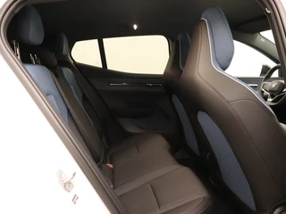 Volvo EX30 Volvo EX30 EXTENDED RANGE PLUS CAMERA HARMAN KARDON GOOGLE MAPS - afbeelding nr 28