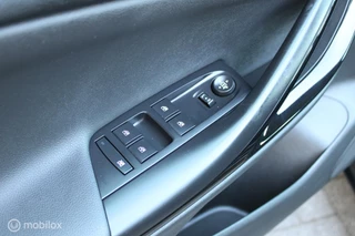 Opel Astra Opel Astra Sports Tourer 1.2 Business Elegance 130 PK, Trekhaak, Voor / achter Pdc + Camera, App connect, Comfort stoel, Cruise, Navi, Airco, 16 inch Lmv. - afbeelding nr 26