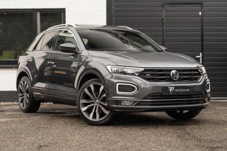 Volkswagen T-Roc Volkswagen T-ROC 1.5 TSI Sport Bus R / Pano / Cam / Trekhaak - afbeelding nr 2