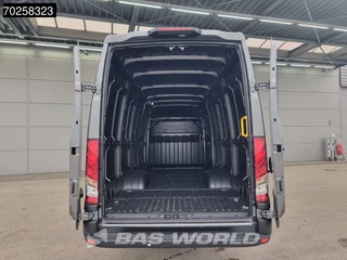 Iveco Daily Iveco Daily 35S21 210PK 3.0L Automaat 2025 model L3H2 Dubbellucht ACC LED CarPlay Camera L4H2 16m3 Airco - afbeelding nr 6