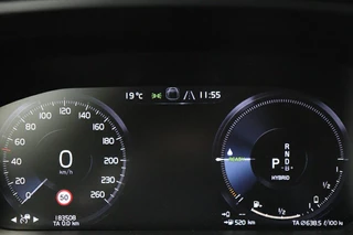 Volvo V60 Volvo V60 2.0 T6 Recharge AWD Business Pro | Panoramadak |  Head-Up | Leder | 360 camera | Stoel & stuurverwarming | Harman/Kardon | Keyless | Full LED | Carplay | Navigatie - afbeelding nr 34