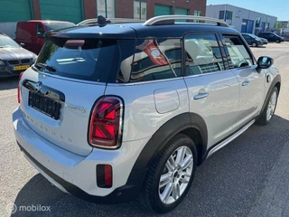 MINI Countryman Countryman 2.0  PHEV  Automaat 224 pk All4 Cooper SE  Business Edition Navigatie ,  Camera Achter , Parkeerhulp , Velgen , lederen bekelding met verwarming , Lage km stand 6.045 km ! - afbeelding nr 5