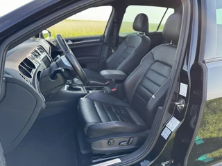 Volkswagen Golf Volkswagen Golf 2.0 TSI GTI|300PK|Pano|Adaptive cruise|Leder - afbeelding nr 25