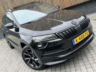 Škoda Karoq Skoda Karoq 1.5 TSI Sportline Automaat | Panoramadak | LED | Stoelverwarming | Adaptieve cruise control | Dode hoek detectie | Trekhaak uitklapbaar | Canton HiFi | Elektrisch bedienbare achterklep | Parkeersensoren voor en achter | Achteruitrijcamera - afbeelding nr 68
