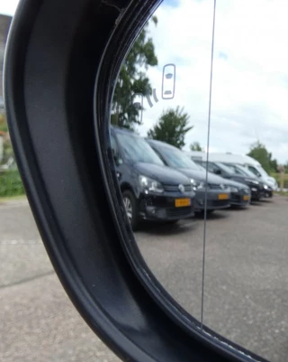 Toyota Prius Toyota Prius 1.8 EXECUTIVE,Camera,JBL,Keyless,Navi,Dodehoek - afbeelding nr 7