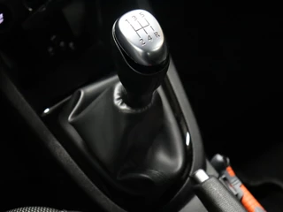 Renault Clio Renault Clio Estate 0.9 TCe Zen [BASS REFLEX AUDIO, CRUISE CONTROL, AIRCO, NAVIGATIE, BLUETOOTH, NIEUWSTAAT] - afbeelding nr 17