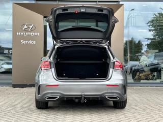 Mercedes-Benz A-Klasse Mercedes-Benz A-Klasse 180 Business Solution AMG | Panoramadak | Trekhaak | Night pakket - afbeelding nr 9