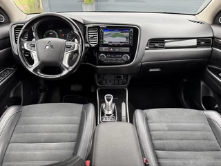 Mitsubishi Outlander Mitsubishi Outlander 2.0 PHEV Executive Edition Navi,Camera,Alcantara,Trekhaak,Stoelverkoeling,Stoelverwarming,Pdc V+A,Clima,Cruise,Dealer Onderhouden,Nieuwe Apk bij Aflevering - afbeelding nr 14