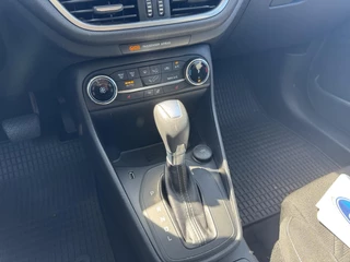 Ford Fiesta Ford Fiesta 1.0 EcoBoost Hybrid Titanium 125pk | Winter Pack | Navigatie | Camera - afbeelding nr 16
