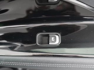 Kia Niro Kia Niro 1.6 GDi Plug-in Hybrid DynamicPlusLine - Navigatie - Camera - Stoelverwarming - LED koplampen - JBL - Trekhaak - Fabrieksgarantie tot 11-2027 - afbeelding nr 41