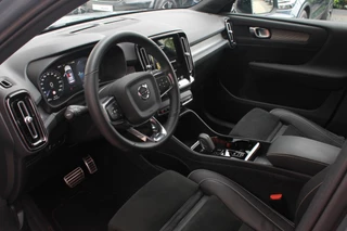 Volvo XC40 Volvo XC40 T5 Recharge R-Design | Parkeercamera | Stoelverwarming | Pilot Assist | Glossy Black | Keyless - afbeelding nr 12