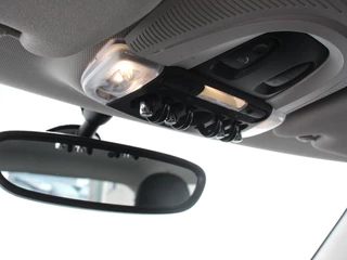 MINI Cooper Mini Mini 1.5 Cooper Essential Trim Climate control Navigatie Cruise control LED Parkeersensoren Apple carplay/ Android Auto Lichtmetalen velgen - afbeelding nr 20