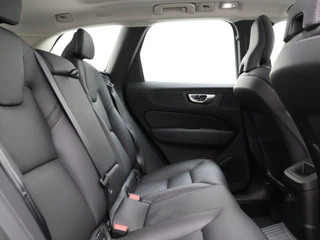 Volvo XC60 Volvo XC60 T6 PLUG-IN HYBRID LONG RANGE PLUS BRIGHT SCHUIFDAK ACC BLIS LEDE - afbeelding nr 37