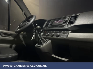 Volkswagen Crafter Volkswagen Crafter 2.0 TDI L3H3 L2H2 Euro6 Airco | Trekhaak | Parkeersensoren Bijrijdersbank - afbeelding nr 12