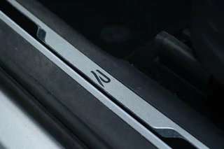 Volkswagen Tiguan Volkswagen Tiguan 1.5 TSI / 2x R-Line / Black Style / Virtual Cockpit / Camera / Matrix LED / Trekhaak / 20