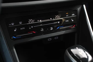 Volkswagen Polo Volkswagen Polo 1.0 TSI DSG Style 110Pk | Navigatie | Apple Carplay/Android Auto | Climate Control | Virtual Cockpit | Adaptive Cruise Control | Parkeersensoren | Lane Assist | Privacy Glass | - afbeelding nr 16