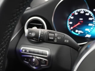Mercedes-Benz C-Klasse Mercedes-Benz C-Klasse Estate 300e AMG // Burmester // Panoramadak // Distronic // MultiBeam LED // 360 Camera // Carplay // Night pakket - afbeelding nr 21