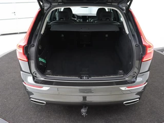 Volvo XC60 Volvo XC60 2.0 T8 Twin Engine AWD Inscription | Panoramadak |  Trekhaak | Leder | Camera | Carplay | Navigatie | Full LED | Climate control - afbeelding nr 16