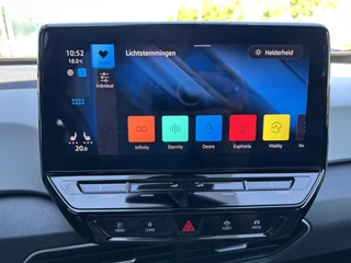 Volkswagen ID.3 50% deal 8.475,- ACTIE Stoelverwarming / Carplay / Camera / Cruise / LMV - afbeelding nr 41