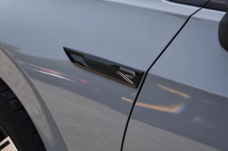 Volkswagen Golf Volkswagen Golf 1.5 eTSI R-Line Pano HUD H&K Lane Camera - afbeelding nr 46