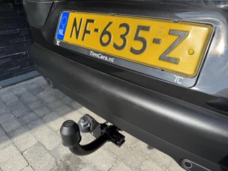 Citroën C4 Cactus Citroen C4 Cactus 1.2 PureTech Shine 110pk Navigatiesysteem | Climate control | Cruise control | Multifunctioneel stuurwiel | Trekhaak | Isofix | Getint glas | Inparkeerhulp | Parkeersensoren voor en achter | Achteruitrijcamera - afbeelding nr 43