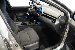 Toyota C-HR Toyota C-HR 1.8 Hybrid Style Ultimate, 28.885 KM!! - afbeelding nr 11