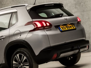 Peugeot 2008 Peugeot 2008 1.2 PureTech Sport Automaat (APPLE CARPLAY, NAVIGATIE, CAMERA, CLIMATE, LEDER, SPORTSTOELEN, PARKEERSENSOREN, CRUISE, LM VELGEN, NIEUWSTAAT) - afbeelding nr 13