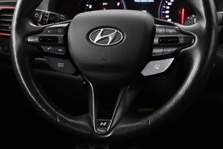 Hyundai i30 Hyundai i30 Fastback N2 2.0 T-GDI | Stoel & stuurverwarming | Full LED | Memory | Camera | Carplay | Leder/Alcantara | Keyless | Navigatie - afbeelding nr 12
