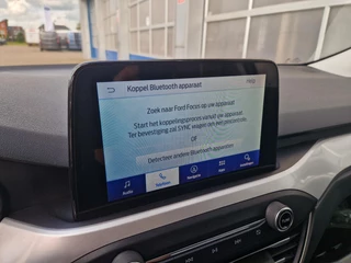 Ford Focus Ford Focus Wagon 1.0 EcoBoost Trend Edition Business | Wegklapbare Trekhaak | Stuur,stoel en voorruitverwarming | Camera achter | Cruisecontrol | Navigatie | - afbeelding nr 16
