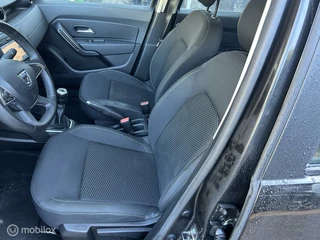 Dacia Duster Dacia Duster 1.6 SCe Comfort * NAVIGATIE * AIRCO * LED * - afbeelding nr 7