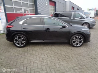 Kia XCeed Kia XCeed 1.4 T-GDi Executive/AUTOMAAT/Navi/Panoramadak/Half Leer/18''Lm/Trekhaak/JBL-sound/1st eig - afbeelding nr 4