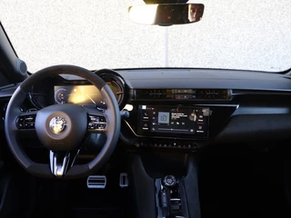 Alfa Romeo Junior Alfa Romeo Junior 1.2 Turbo 136 PK Ibrida Speciale | Techno | Corsa Sport - afbeelding nr 17
