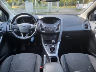 Ford Focus Ford Focus Wagon 1.5 Titanium Edition Eerste eigenaar Automatische airco Stoelver - afbeelding nr 15