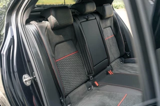 Volkswagen Golf Volkswagen Golf 2.0 TSI GTI Clubsport Pano HK DSG LED HUD - afbeelding nr 36