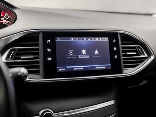 Peugeot 308 Automaat (APPLE CARPLAY, GROOT NAVI, 360 CAMERA, ADAPTIVE CRUISE, GETINT GLAS, LEDER, SPORTSTOELEN, PARKEERSENSOREN, KEYLESS, DAB+, NIEUWSTAAT) - afbeelding nr 24