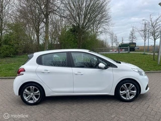 Peugeot 208 Peugeot 208 1.2 PureTech Blue Lion - afbeelding nr 4