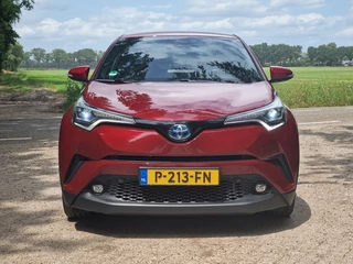 Toyota C-HR Toyota C-HR 1.8 Hybrid Executive | 24mnd Garantie | Incl. Beurt & APK | - afbeelding nr 2