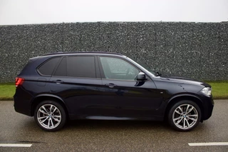 BMW X5 BMW X5 40d M Pakket | Grijs Kenteken - Comfort Stoel  - Pano - afbeelding nr 22