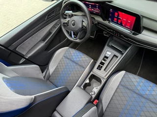 Volkswagen Golf Volkswagen Golf 2.0 TSI R 4Motion|Akrapovic|Panorama|Performance - afbeelding nr 3