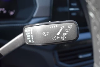 Volkswagen T-Cross Volkswagen T-Cross 1.0 TSI LIFE / ACHTERUITRIJCAMERA / ADAP. CRUISE CONTROL / LANE ASSIST - afbeelding nr 19
