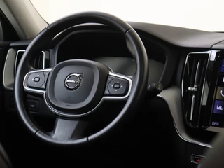 Volvo XC60 Volvo XC60 2.0 T5 Momentum | Stoelverwarming | Apple/Android Carplay | - afbeelding nr 11