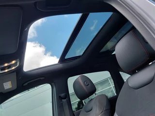 Mercedes-Benz B-Klasse Mercedes-Benz B-Klasse 180 136pk Automaat Launch Edition Premium Plus AMG-Line | Navi | Clima | Cruise | Led Matrix | Keyless Entry | Panorama Schuifdak | Pdc V+A+Assist+Camera | Privacy Glass | 19''lm - afbeelding nr 24