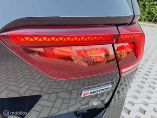 Volkswagen Tiguan Volkswagen Tiguan 2.0 TSI 3x R line Pano Acc 4motion Led - afbeelding nr 35