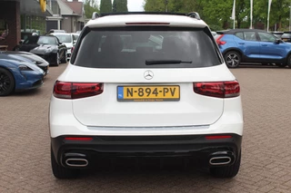 Mercedes-Benz GLB Mercedes-Benz GLB 200 Premium Plus 7p. / Panoramadak / Camera / 20'' / Sfeerverlichting / Navigatie / Dodehoek / DAB / Stoelverwarming / Cruise Control - afbeelding nr 16