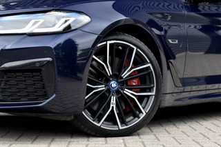 BMW 5 Serie | Laserlight | 20'' Velgen | 360 Camera | Comfort Zetels | Head-Up | - afbeelding nr 34