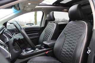 Ford Edge Ford Edge 2.0 TDCI Vignale / Trekhaak / Panoramadak / Camera / Leder / 20'' / Keyless / Apple CarPlay / DAB / Stoelverwarming / Stuurverwarming / Cruise Control - afbeelding nr 4
